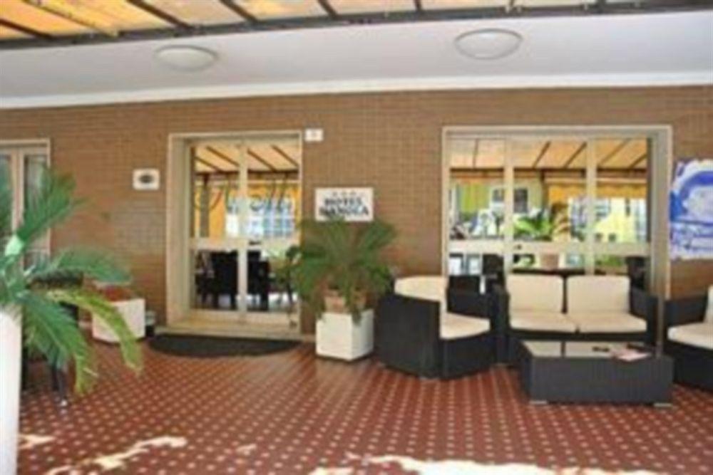 Hotel Manola Rimini Kültér fotó