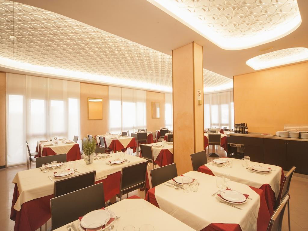 Hotel Manola Rimini Kültér fotó